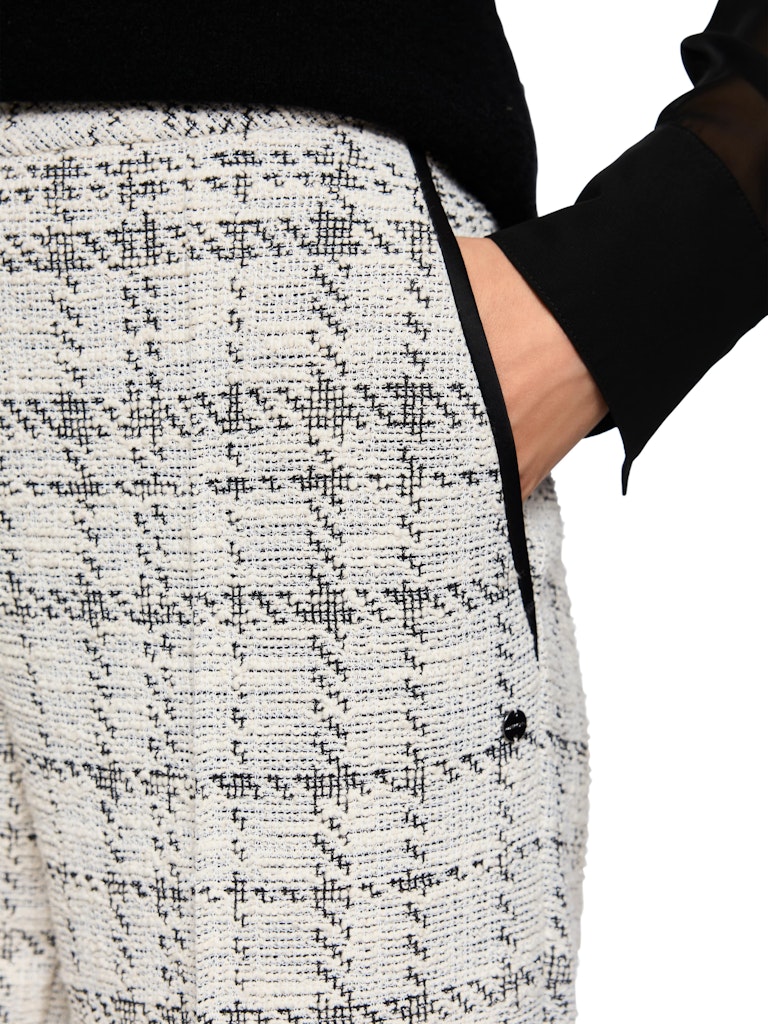 Weite Hose mit feinem Muster in smoke Modell WUKARI