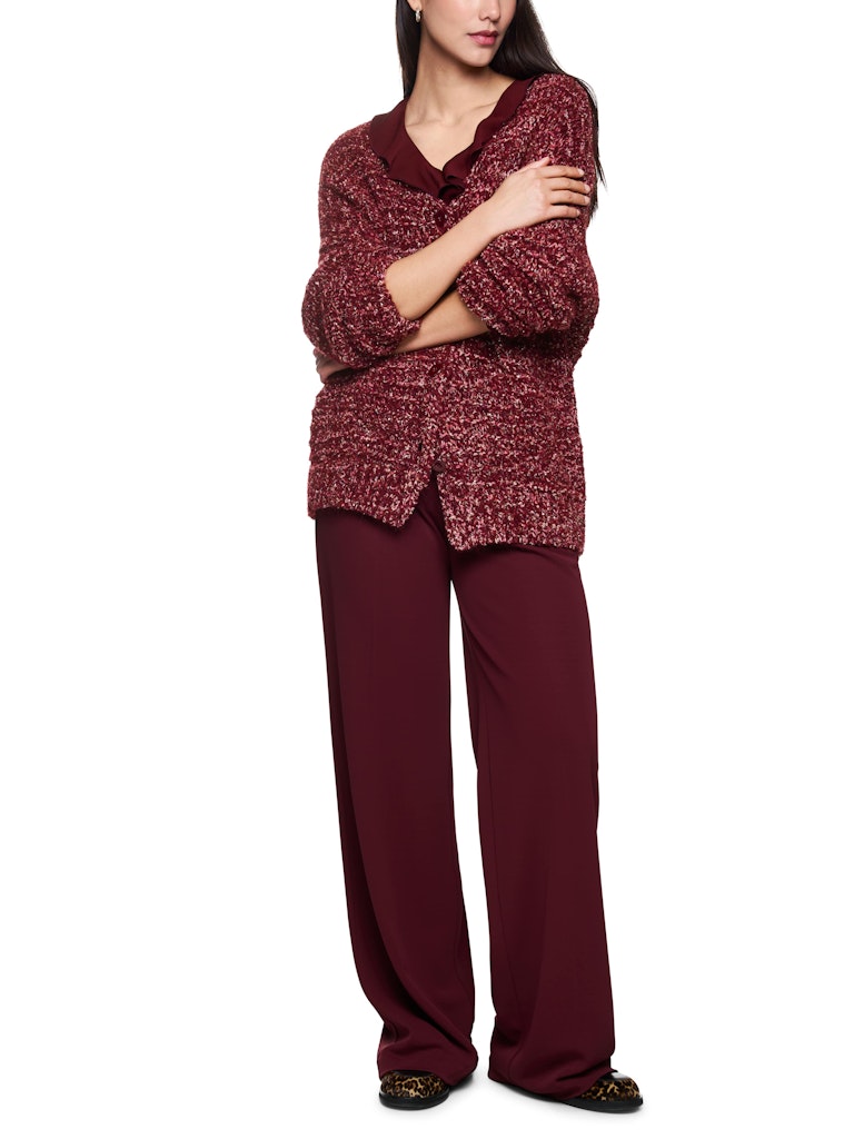 Cardigan mit Wow-Effekt in bright maroon Knitted in Germany