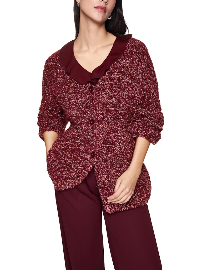 Cardigan mit Wow-Effekt in bright maroon Knitted in Germany
