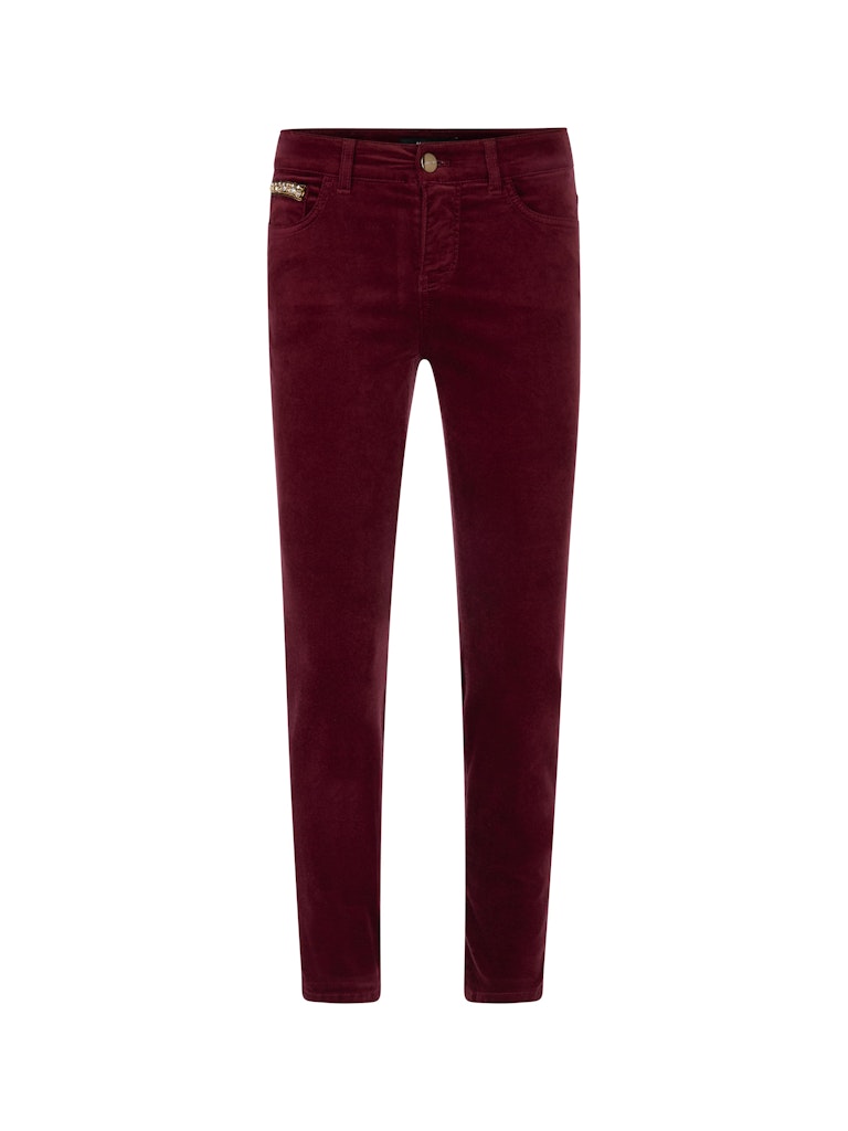Samt Jeans in bright maroon Model SILVI