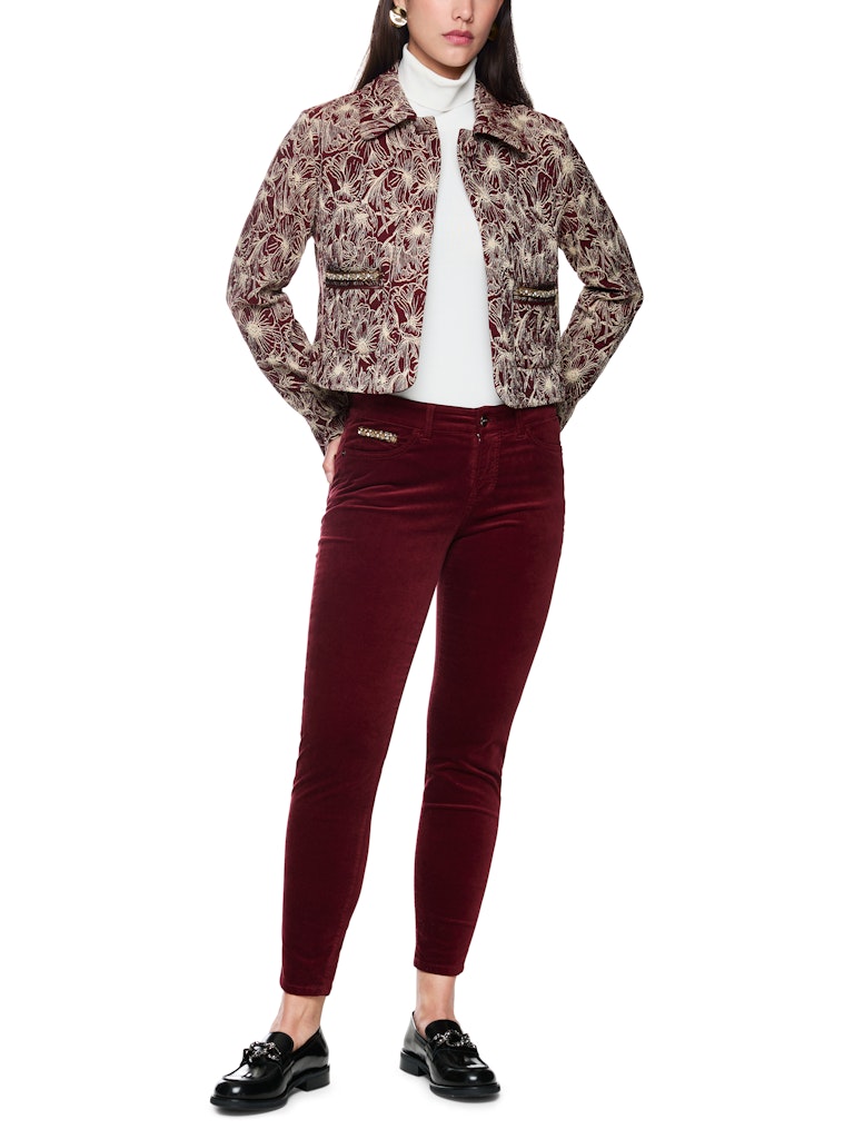 Samt Jeans in bright maroon Model SILVI