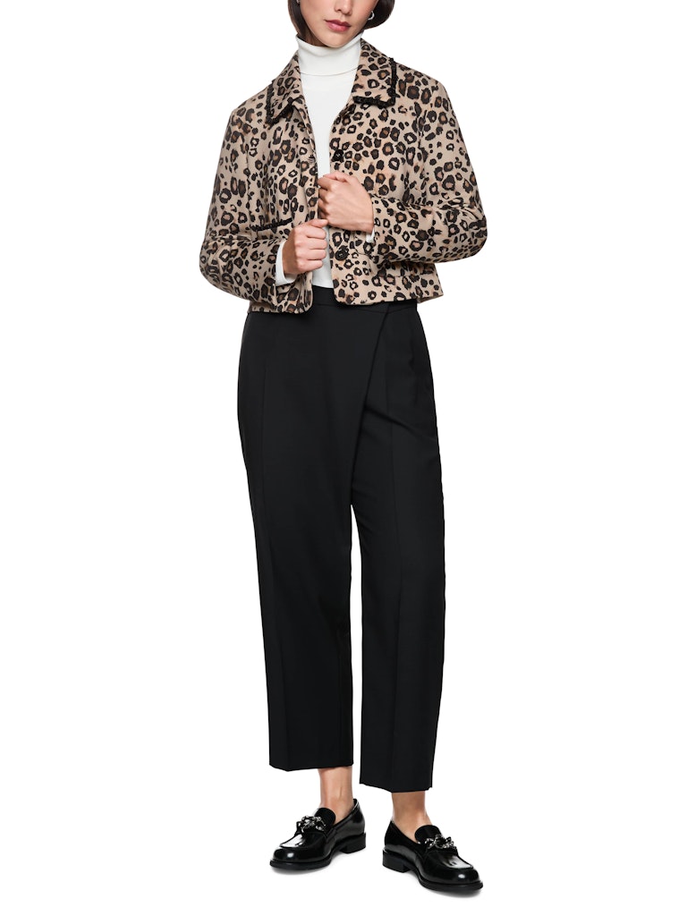 Kurze Scuba Jacke im Leo-Print in soft cappuccino