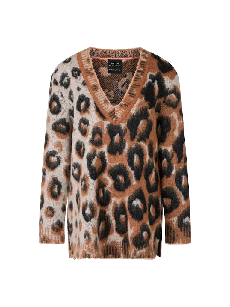 Haariger Leo-Pullover in soft cappuccino Knitted in Germany