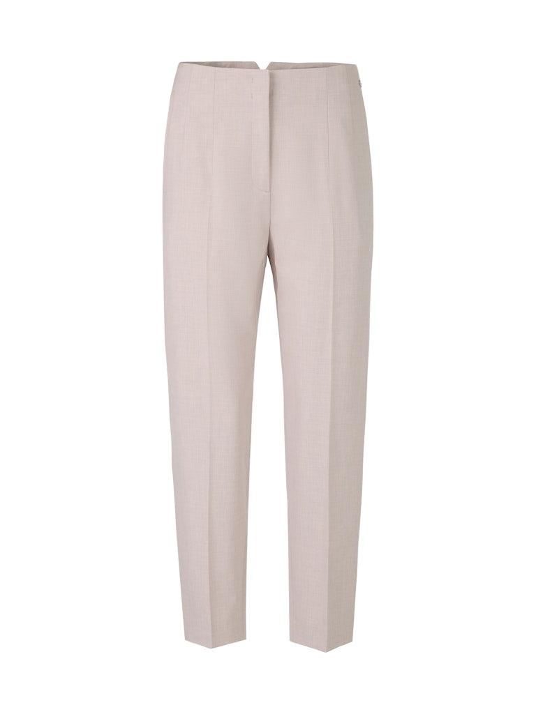 Feminine Hose in desert taupe Modell FORNDON