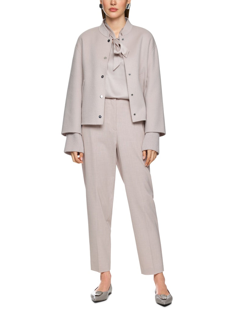 Feminine Hose in desert taupe Modell FORNDON