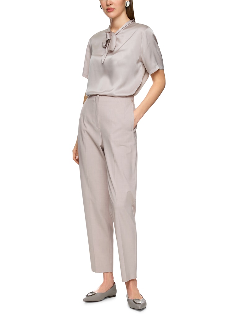Feminine Hose in desert taupe Modell FORNDON