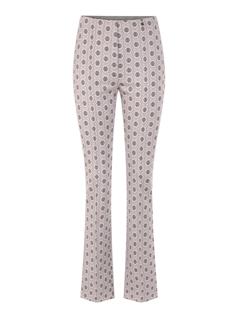 Hose mit Ornamenten in desert taupe Modell FREDERICA