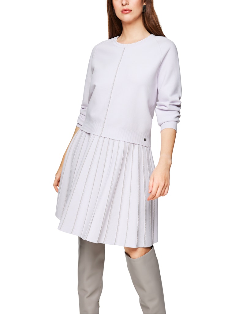 Pullover in soft lavender Knitted in Germany