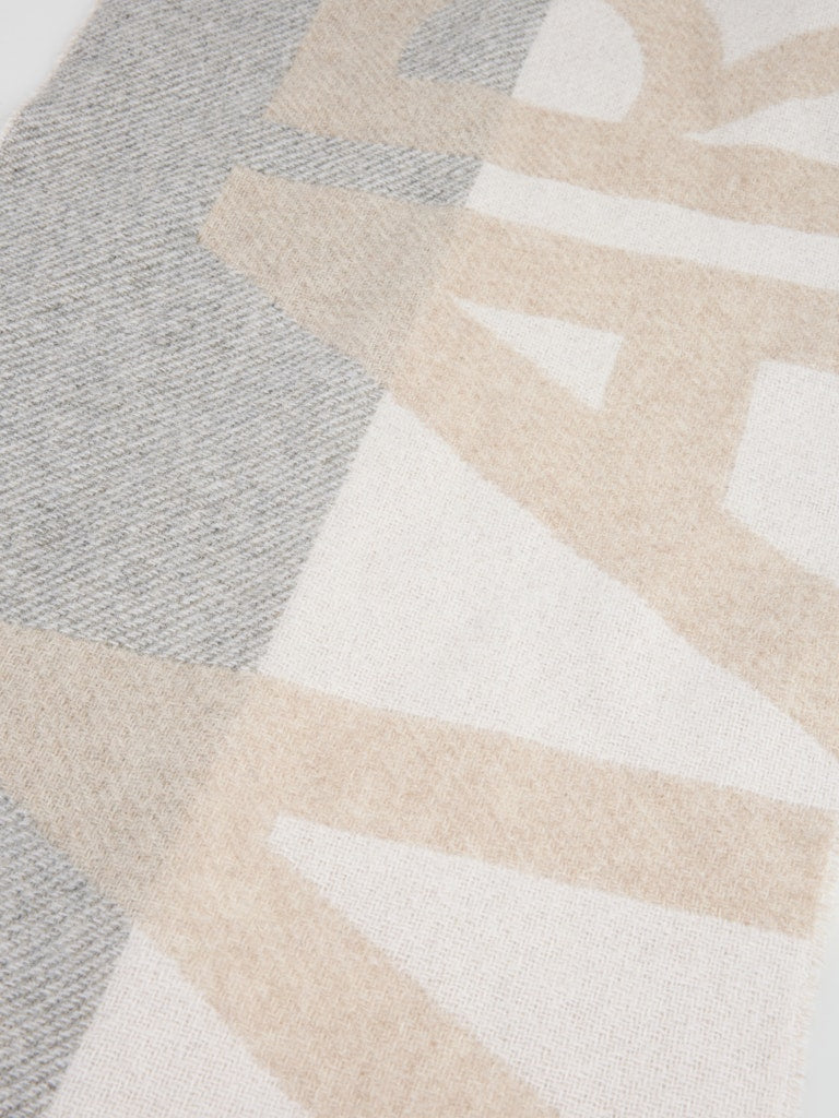 Schal aus Woll-Mix mit Logo-Print in soft charcoal