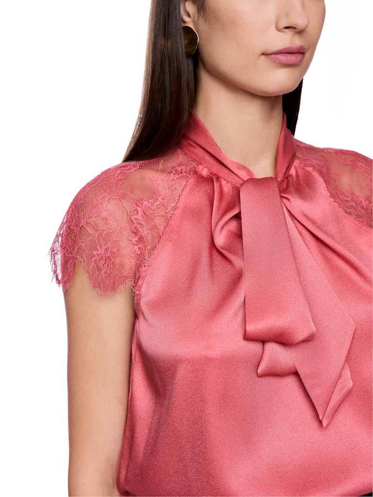Blusen Top mit Schluppe und Spitze in koralle