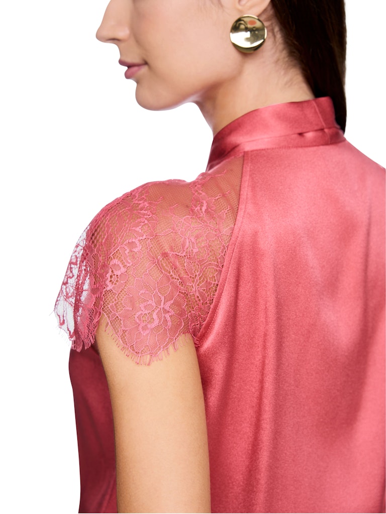Blusen Top mit Schluppe und Spitze in koralle