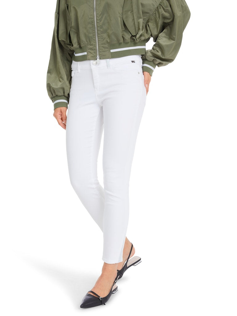 Jeans Modell SILVI in weiß “Rethink Together"