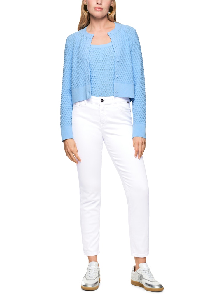 Slim Fit Jeans in soft lavender Modell SILEA