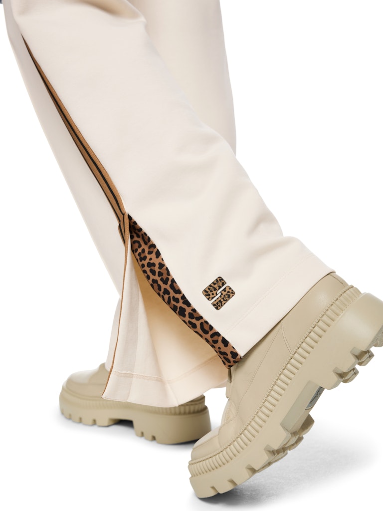 Hose in bright ecru mit Leo-Details Modell WASHINGTON
