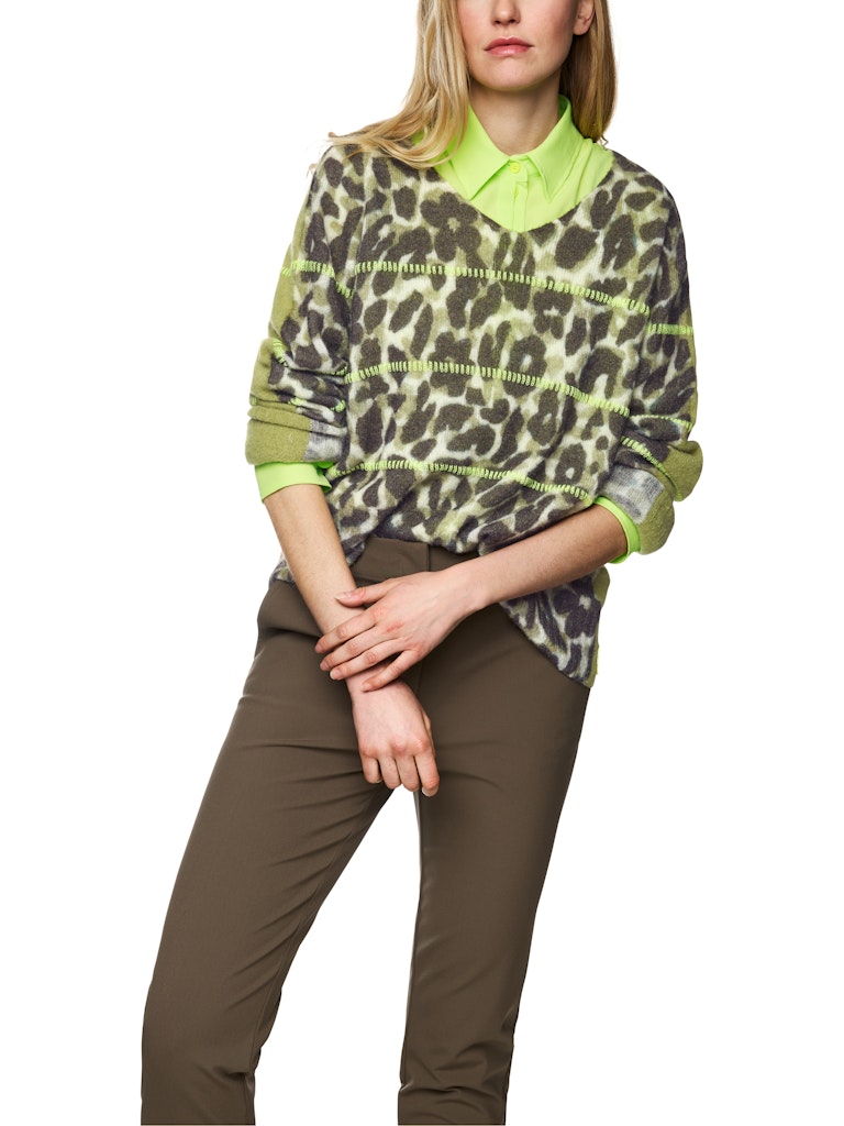 Leo-Pullover in soft olive Knitted in Germany