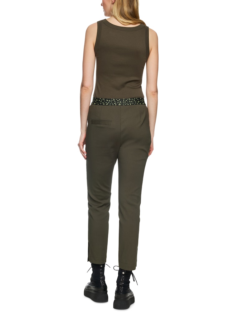 Schmale Hose in olive Modell SYDNEY