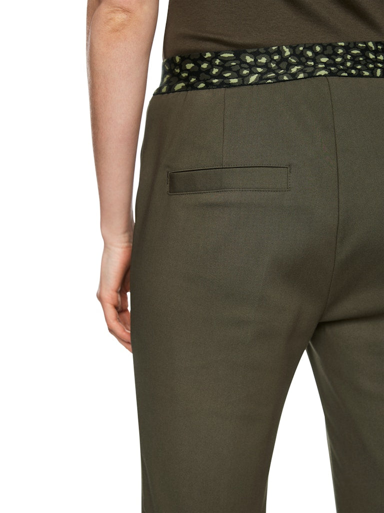 Schmale Hose in olive Modell SYDNEY