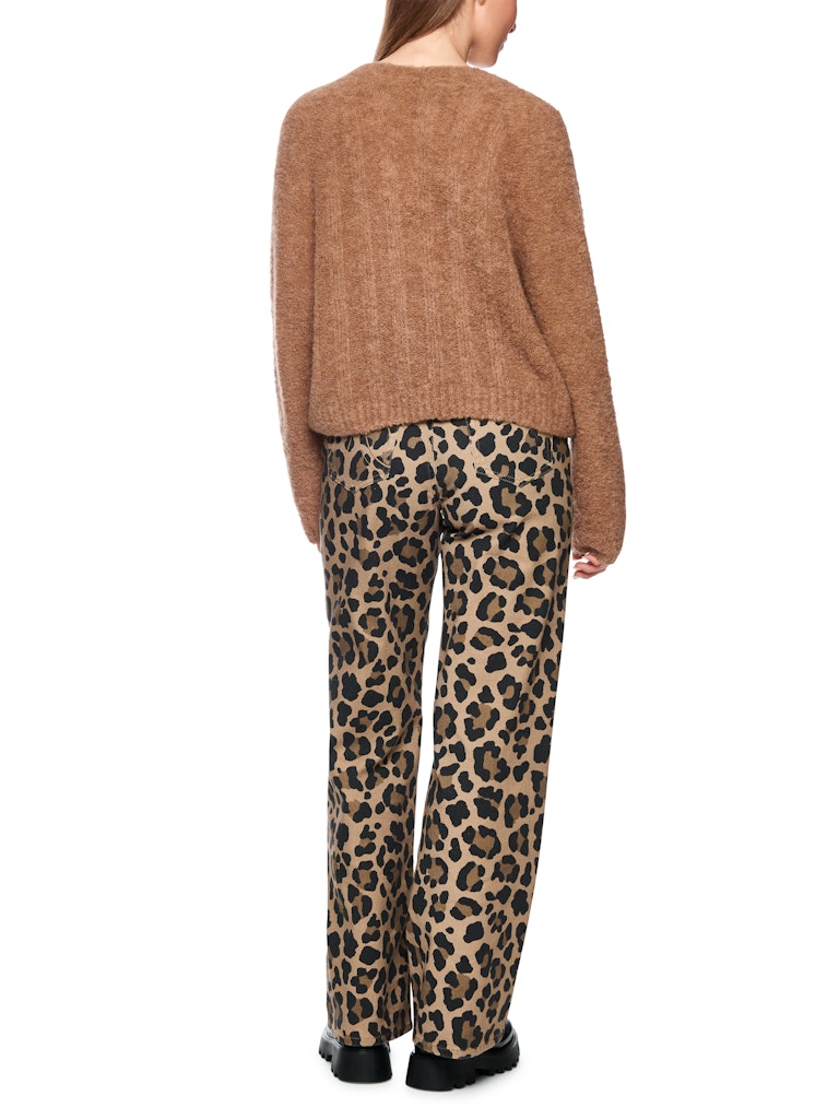Nahtlose Strickjacke in milk coffee – "Knitted in Germany"