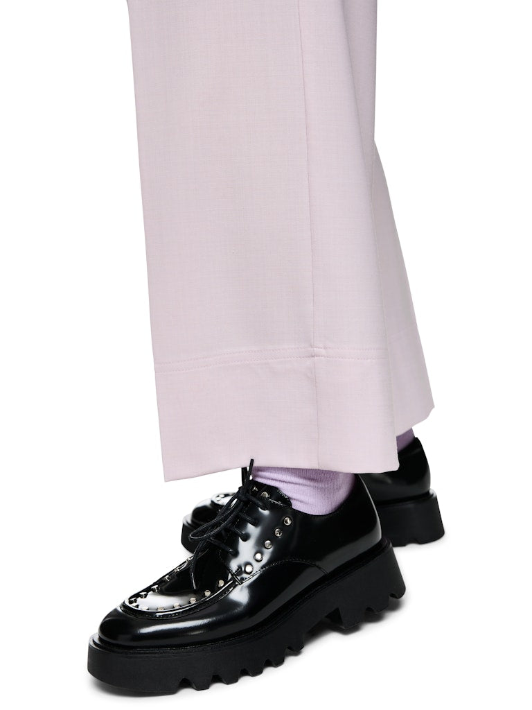 Stoffhose in soft lilac Modell WELKOM