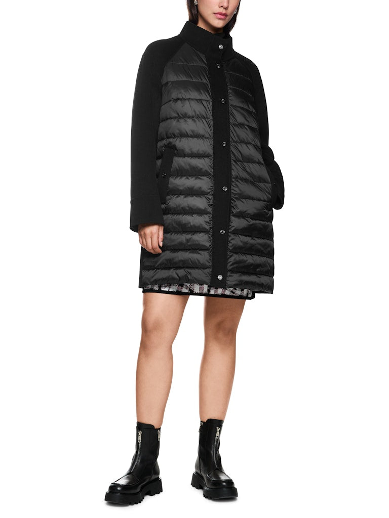 Outdoor Mantel in schwarz mit Wattierung