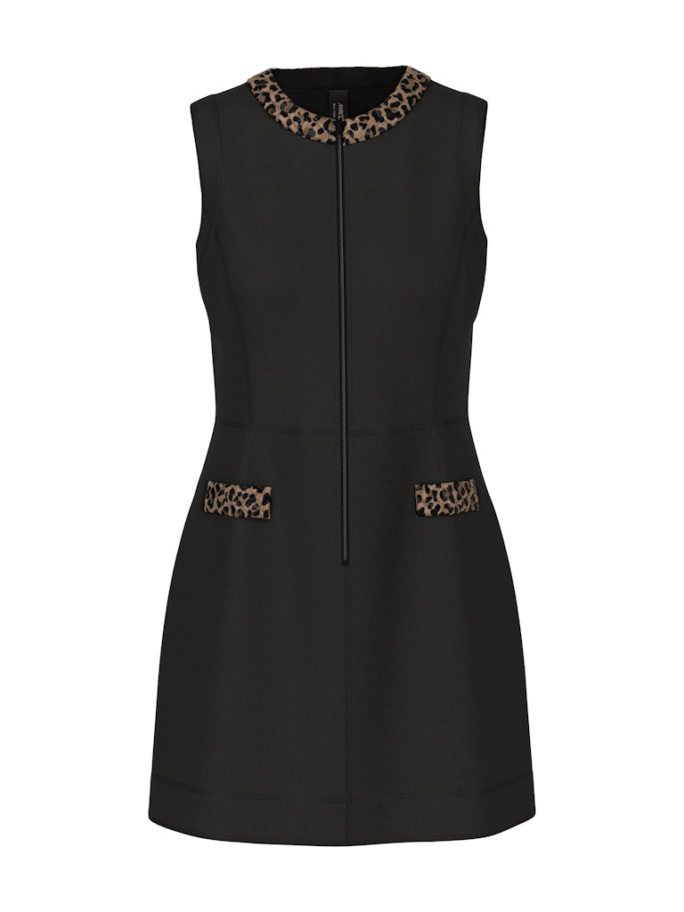 Walk-Kleid in schwarz mit Leo Details "Knitted in Germany"