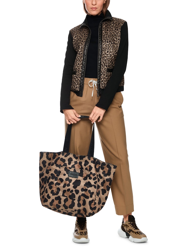 Leichte Jacke mit Leoprint Steppung