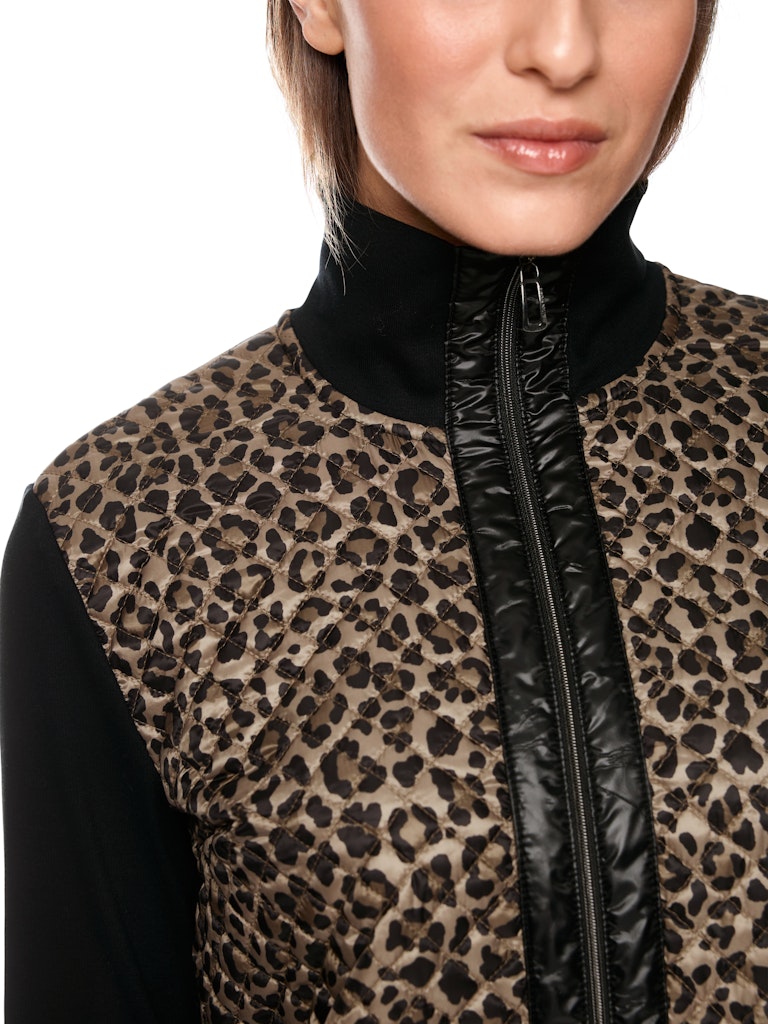 Leichte Jacke mit Leoprint Steppung