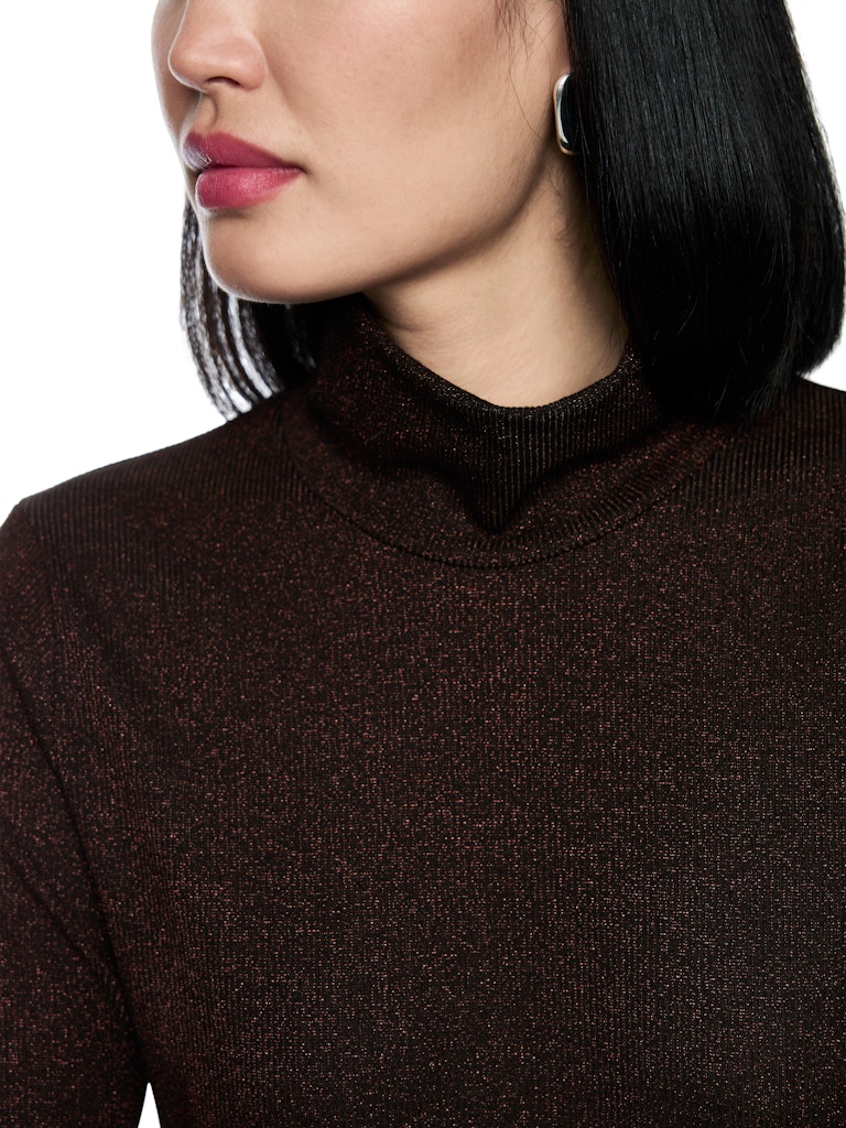 Schmaler Lurex-Longsleeve in dark chestnut brown