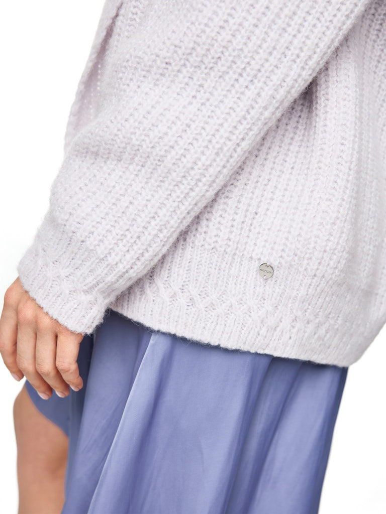 Strickjacke in soft lavender Knitted in Germany