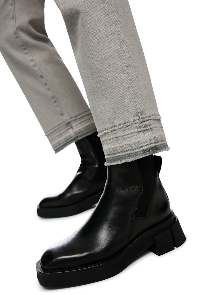 Jeans in grey Modell FORLI
