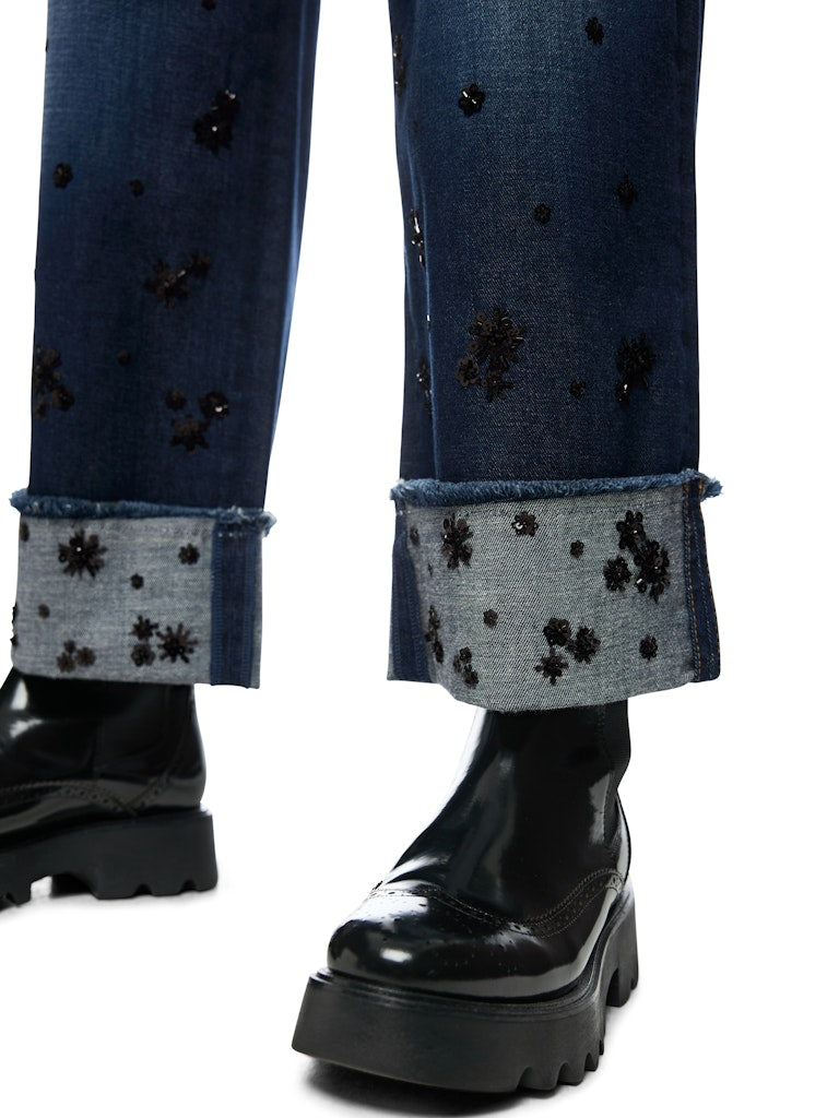 Jeans mit Details in blue denim Modell WUKARI