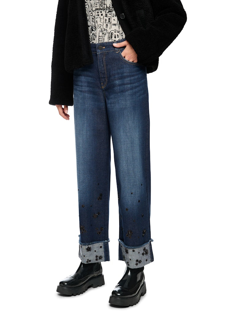 Jeans mit Details in blue denim Modell WUKARI