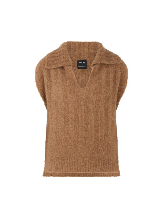 Kragen-Pullunder in milk coffee – Knitted in Germany